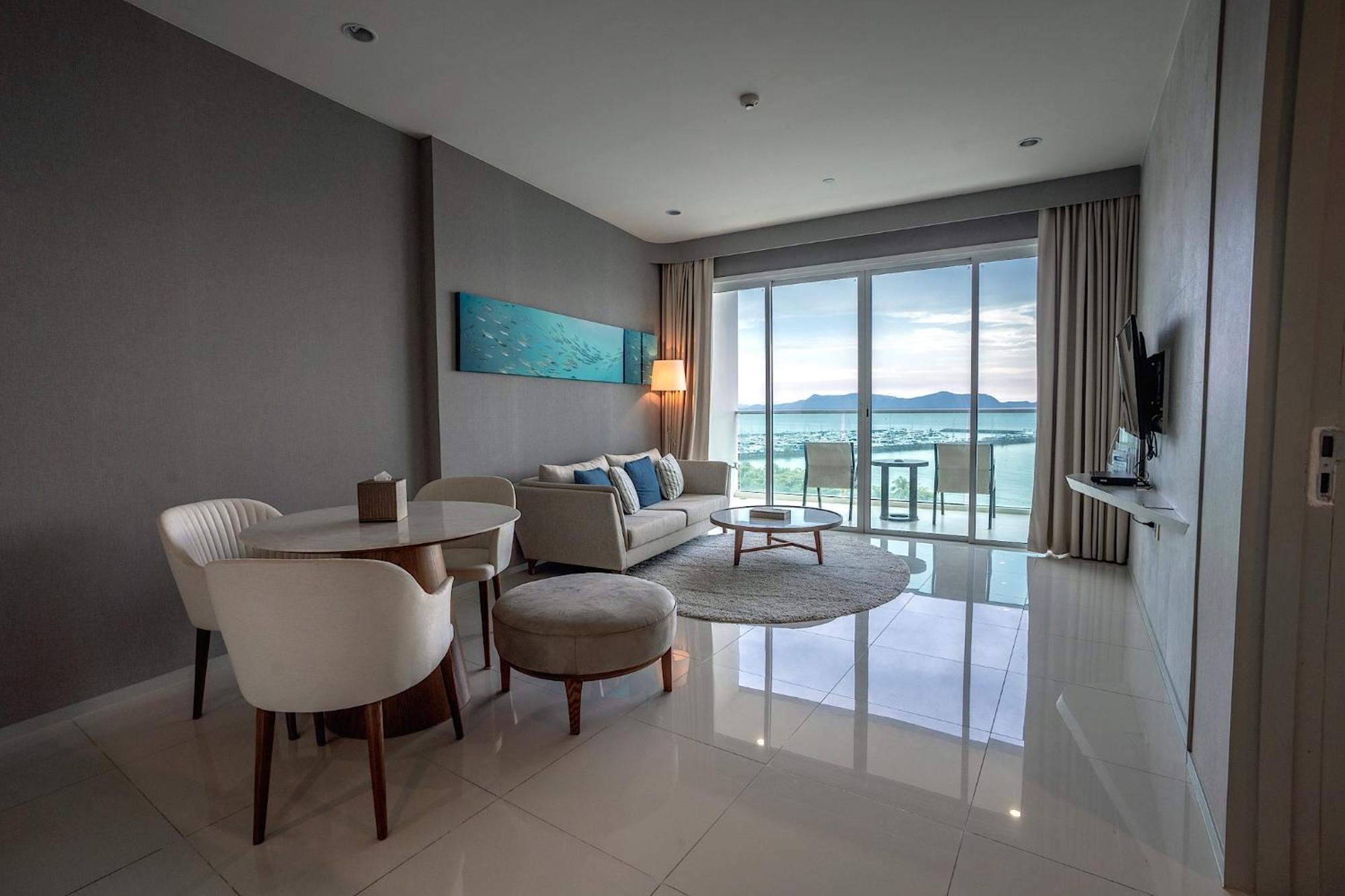 Movenpick Residences Pattaya With Ocean View Na Chom Thian Ngoại thất bức ảnh